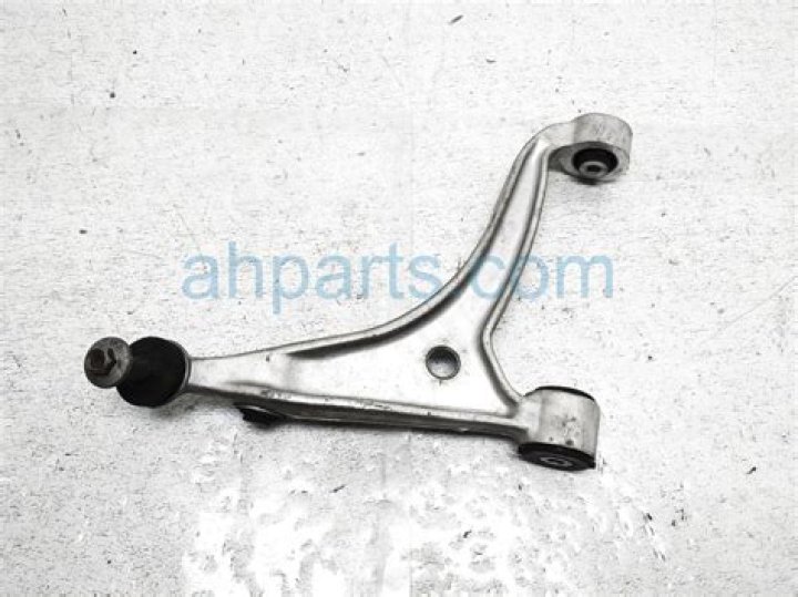 Is Magic Johnson's Height an Advantage in His Legendary Basketball Career? - SarkariResult