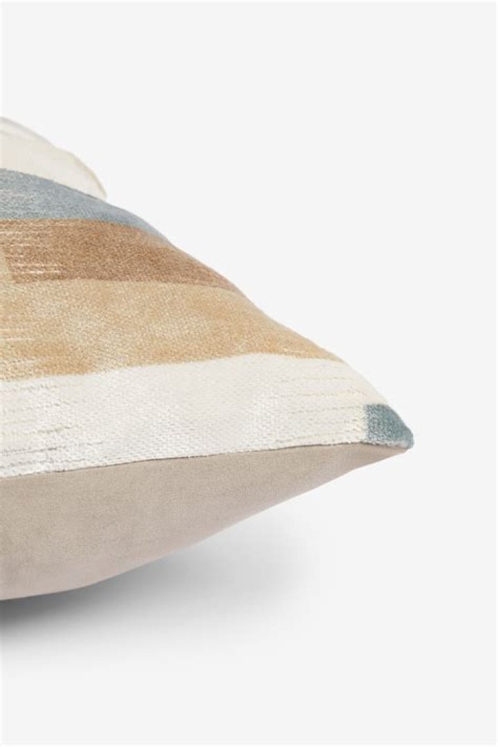 Like a Dragon Gaiden: In Search Of Star Crossed Earrings, Know Gameplay, Trailer & More - SarkariResult