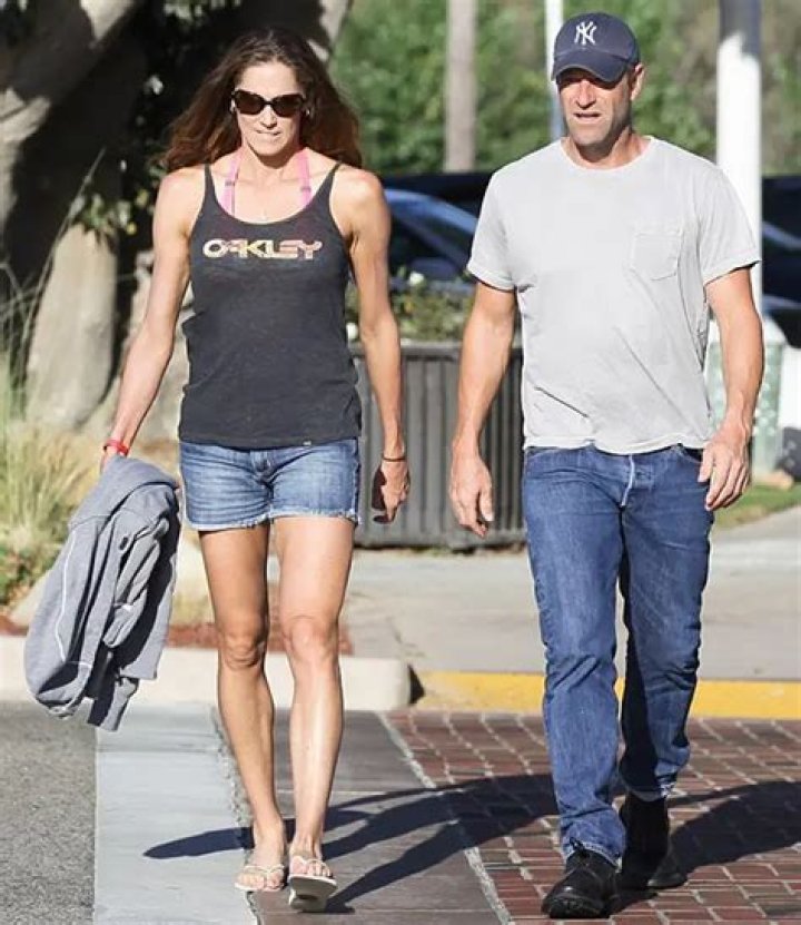 Aaron Eckhart: Meet His Beloved Wife And Explore Their Love Story