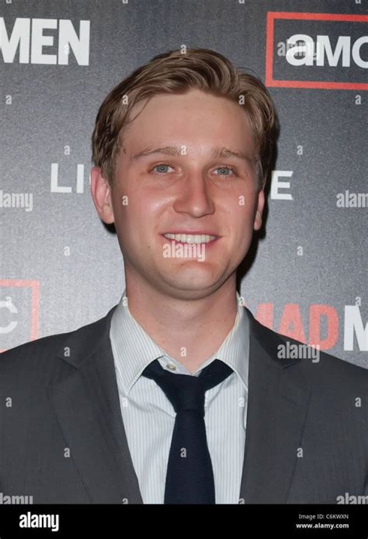 Details of Aaron Staton's Net Worth & Married Life |Thecelebscloset
