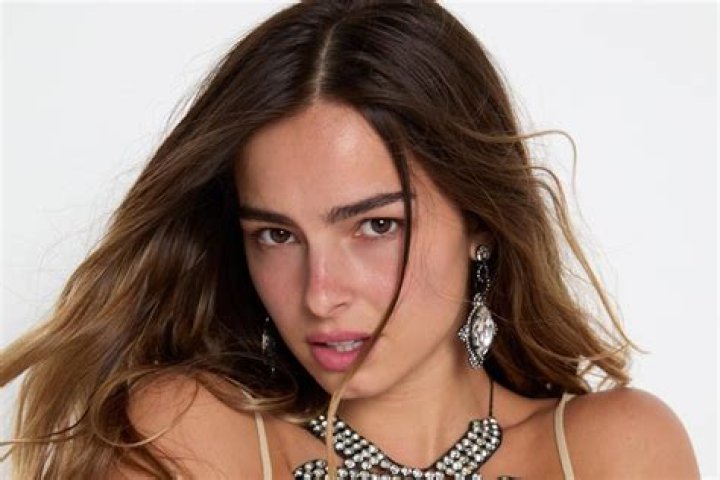 Addison Rae Height, Weight, Measurements, Bra Size, Shoe Size