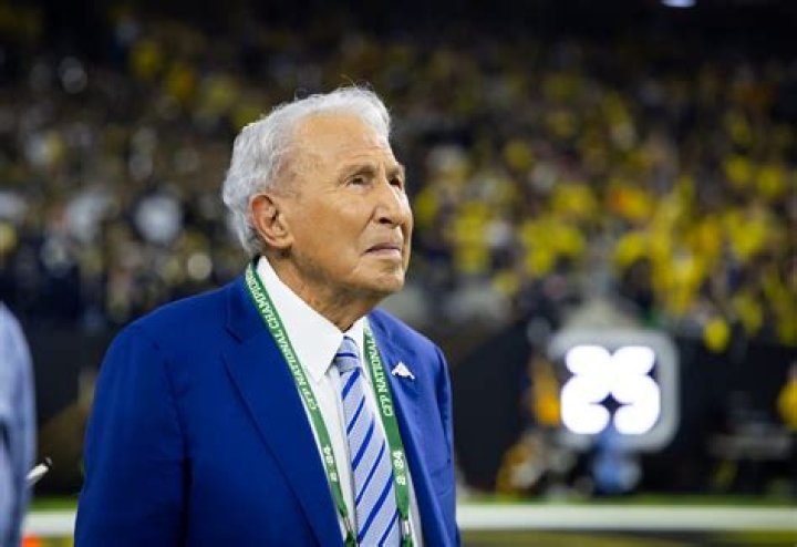 Discover The Age Of College Football Icon Lee Corso