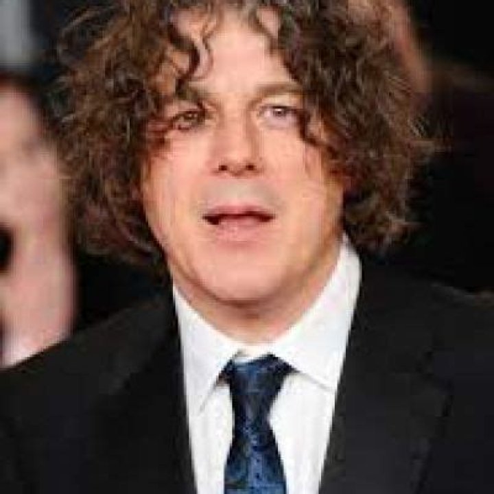 Alan Davies' Family Connections Revealed