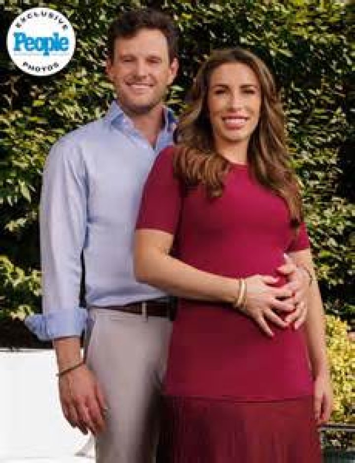 Alyssa Farah Wikipedia, Age, Salary, Husband, Instagram