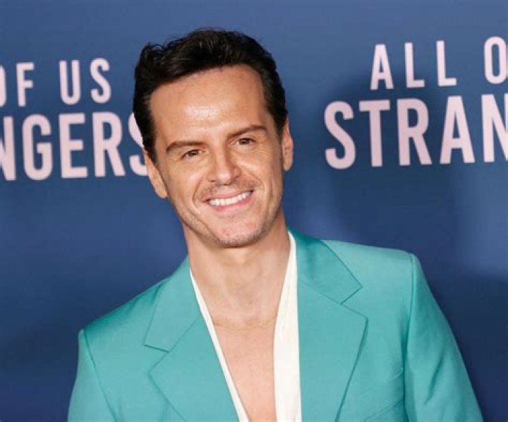 Unveiling The Secrets: Andrew Scott's Height Explored