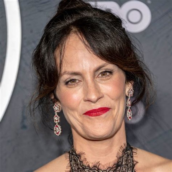 The Mystic Pizza actress Annabeth Gish Bio, Net Worth, Husband, Sons