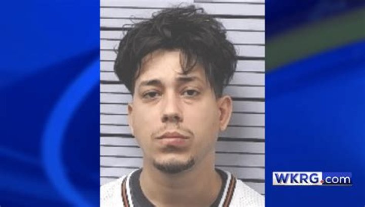 Arrested: Zeina Alostwani Wikipedia Bio, Arrested For Child Cruelty, Mugshots and Facebook Photo