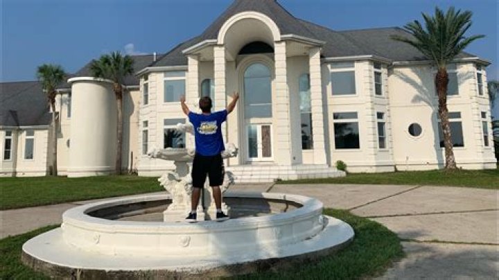 The Spectacular Birdman Mansion Of New Orleans: A Must-See Architectural Wonder