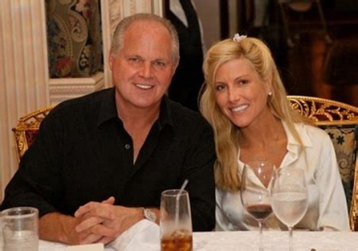 Bobby Eilbacher's Married, Wife, Children, Net Worth, Salary, Wiki, Bio