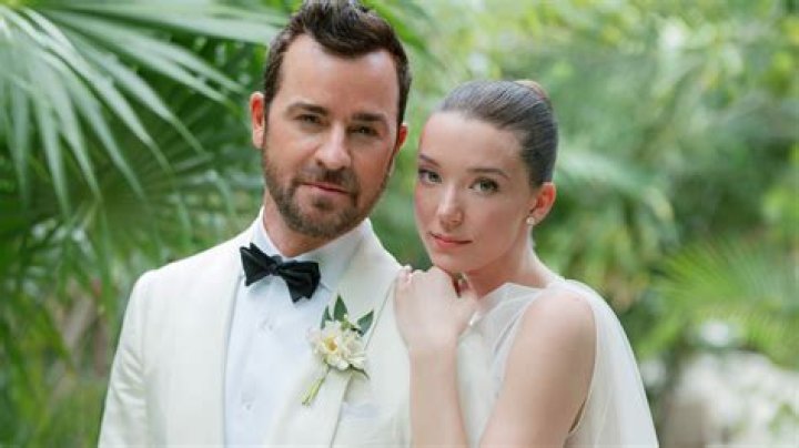 Brian bloom, Gay, Dating, Girlfriend, Married, Wife, Wiki-Bio