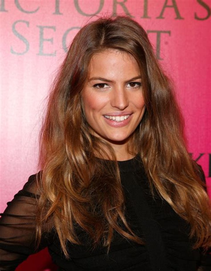Cameron Russell Height, Weight, Measurements, Bra Size, Shoe Size