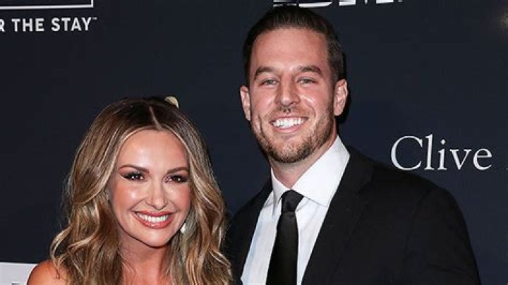 Carly Pearce Splits With Riley King Hollywood Life |