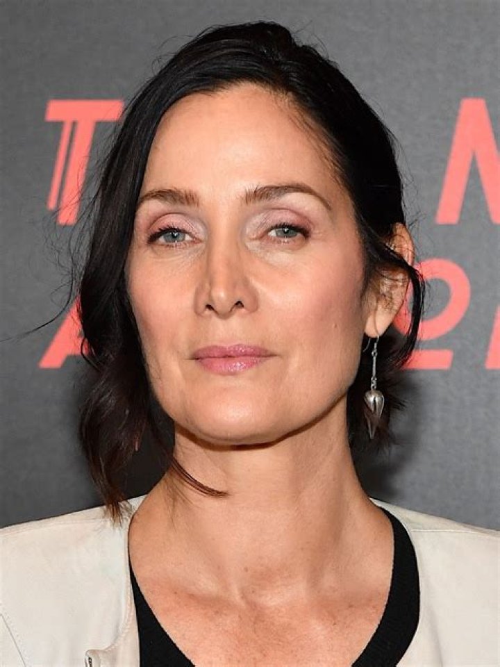 Carrie-Anne Moss Height, Weight, Measurements, Bra Size, Shoe Size