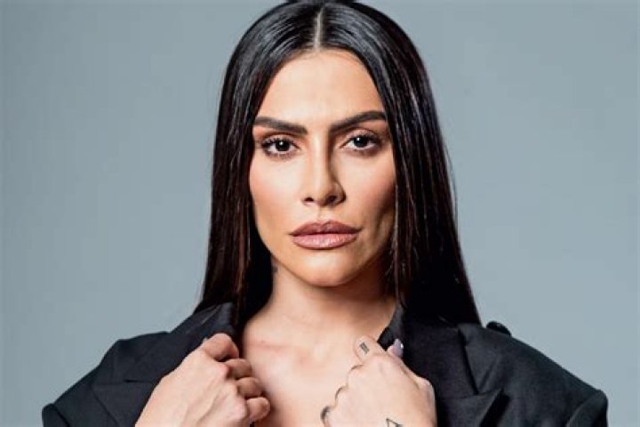 Cleo Pires Height, Weight, Measurements, Bra Size, Shoe Size