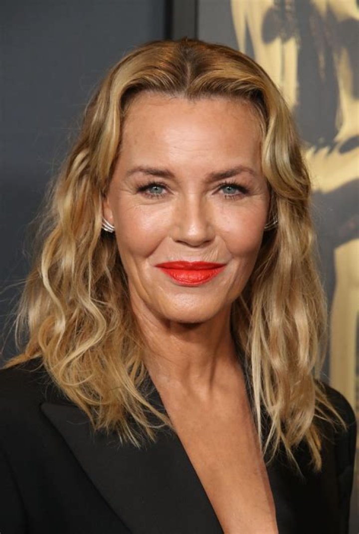 Connie Nielsen Height, Weight, Measurements, Bra Size, Shoe Size