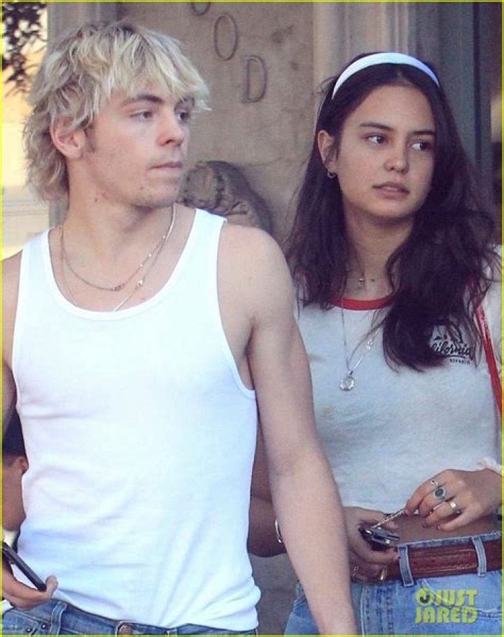 Top-Rated Courtney Eaton And Ross Lynch News And Updates