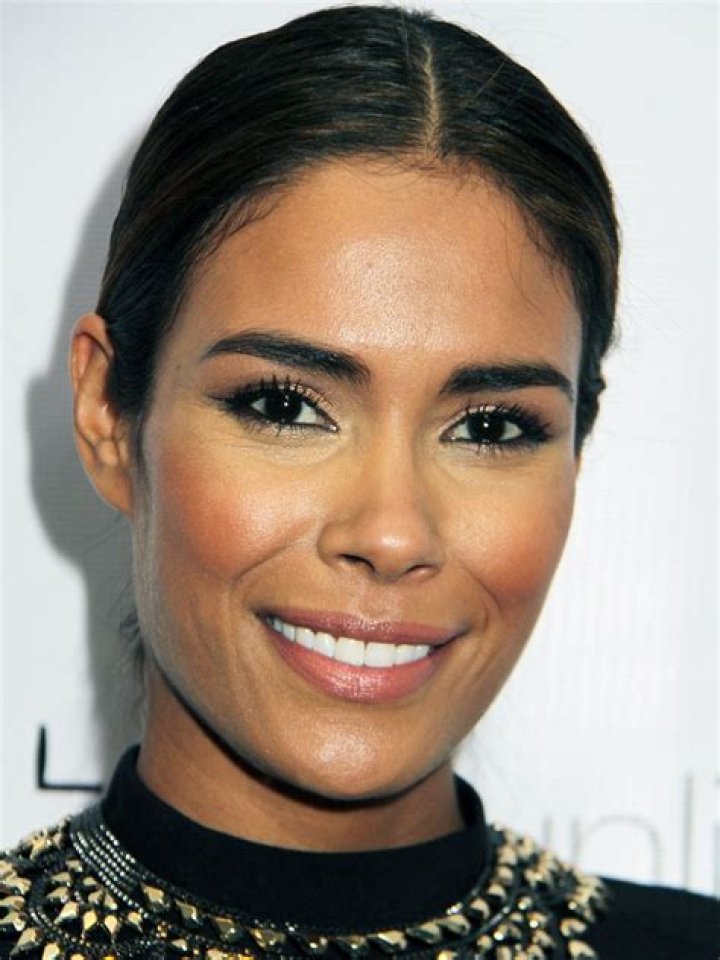Daniella Alonso Height, Weight, Measurements, Bra Size, Shoe Size