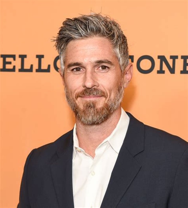 Dave Annable Height, Weight, Body Measurements, Shoe Size