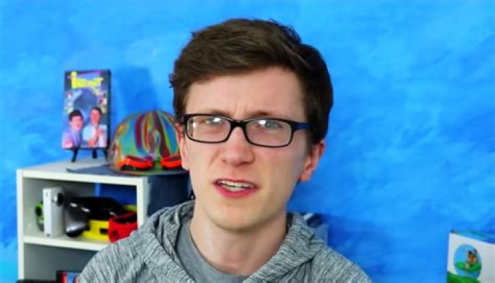 Scott The Woz's Relationship Status Revealed