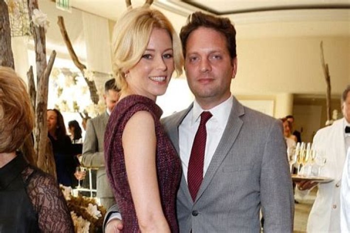 Elizabeth Banks: Marriage, Wedding, And Husband