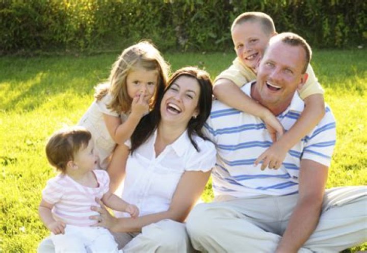 Elliott Hulse Wiki: Who is his wife? Also, know details on his net worth