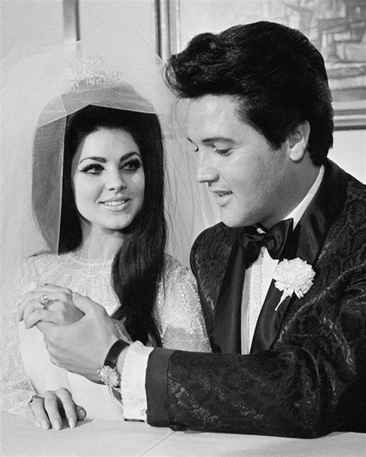 Unveiling Elvis Presley's Wedding Moments: Memorable Photos For The King