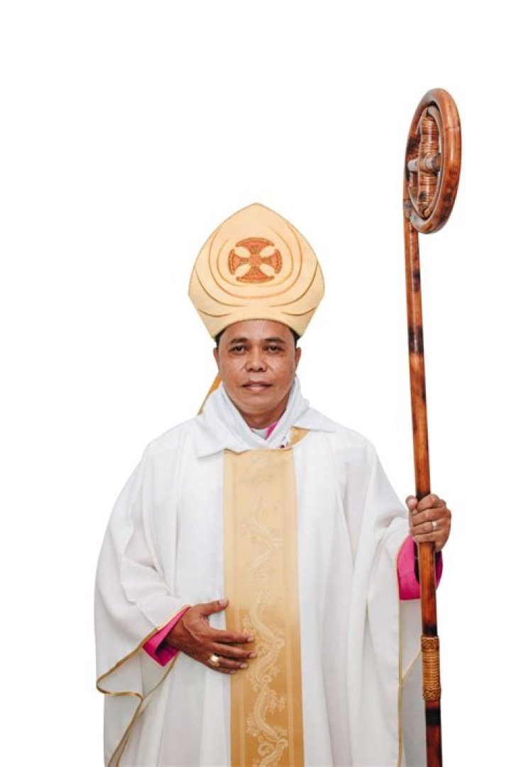 Introducing Ernie Disiro: A Renowned Maestro