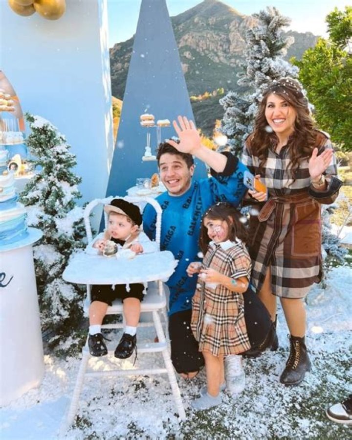 Evgeny Kuznetsov Married, Wife, Kids, Net worth, Bio, Family, Wiki, Age