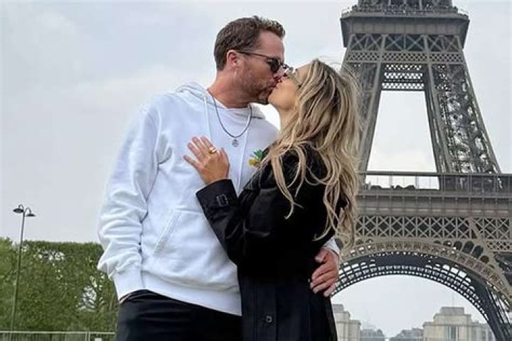 Exploring "Fans Wonder If Allison Day"