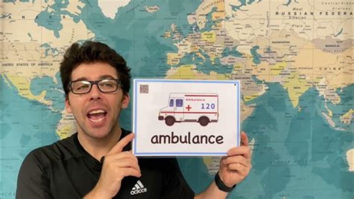 How to pronounce ambulance