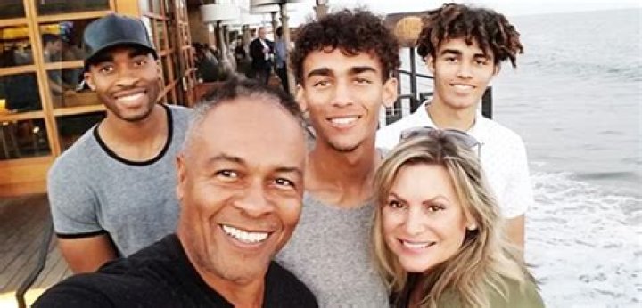 Unveiling Ray Parker Jr.'s Marital Status: Discoveries And Insights