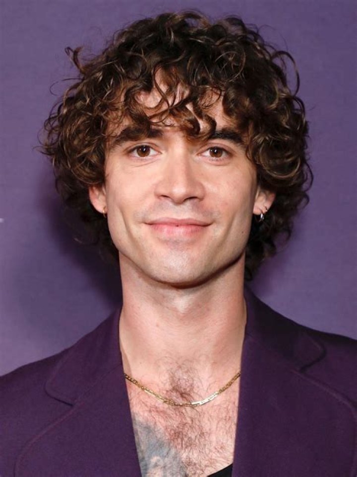 Jamie Blackley Height, Weight, Body Measurements, Shoe Size