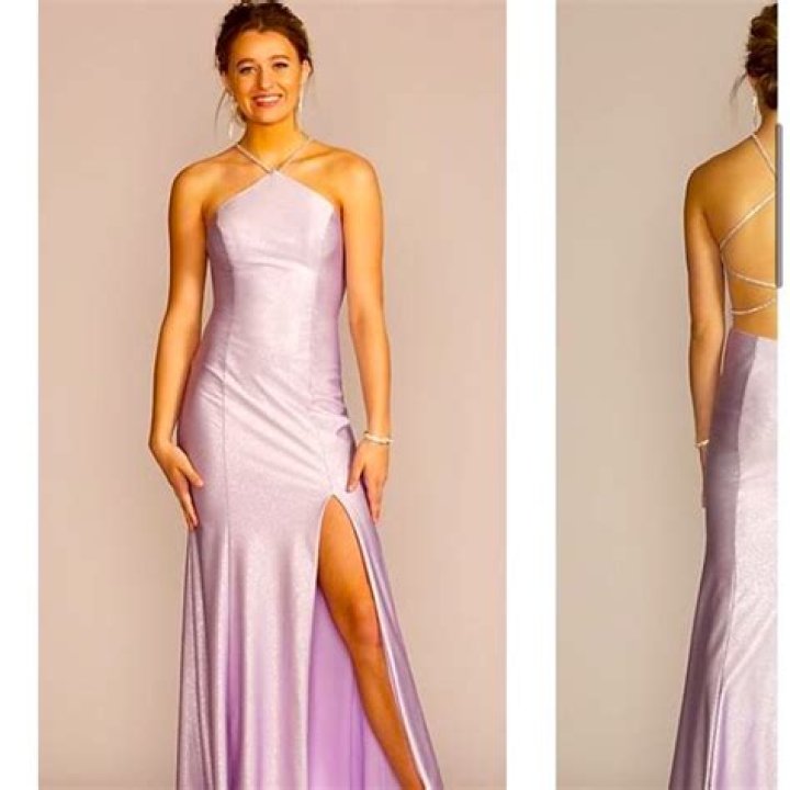 Discover The Secrets Behind The Iconic "Jules And Cleo" Prom Dresses