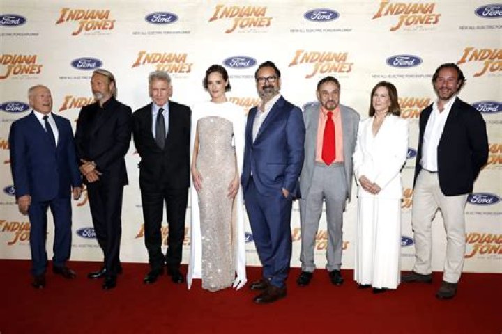 Juliana Davies Height, Weight, And Net Worth Unveiled