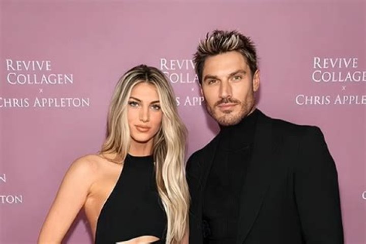 Katie Katon And Chris Appleton