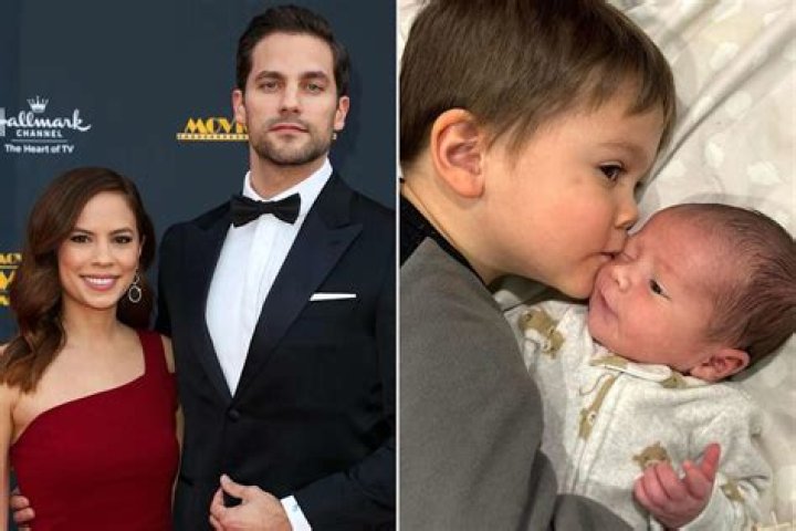 Dating a boyfriend; Know her age, parents and net worth