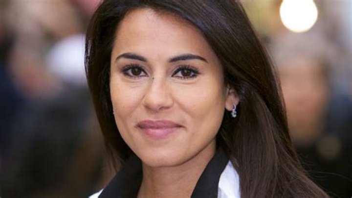 The ABC News & BBC News Journalist, Lama Hasan is a Married Woman. (Bio, Age, Height, Husband, Baby,