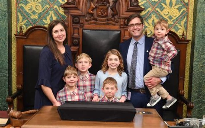 Find Out About Larry Fink's Grandson And His Legacy