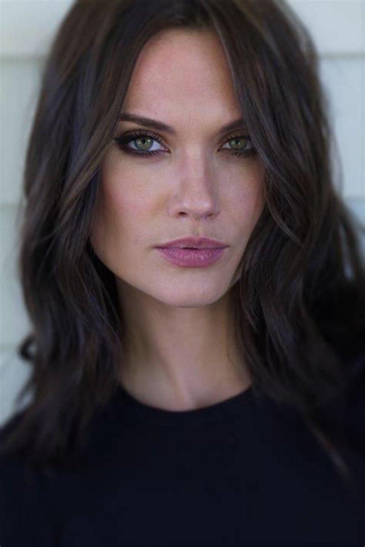 Laura James Height, Weight, Measurements, Bra Size, Shoe Size