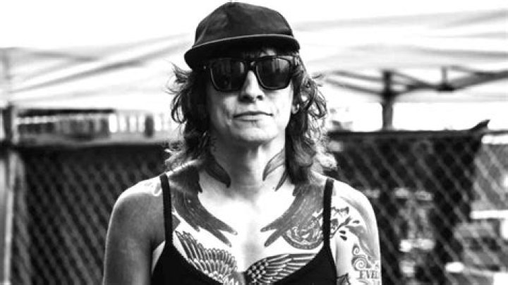 Uncovering Laura Jane Grace's Remarkable Net Worth