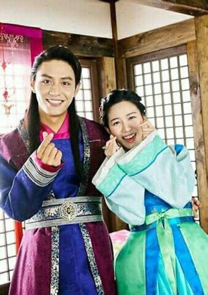 The Rise Of Lee Da In Hwarang: A Star Ascends