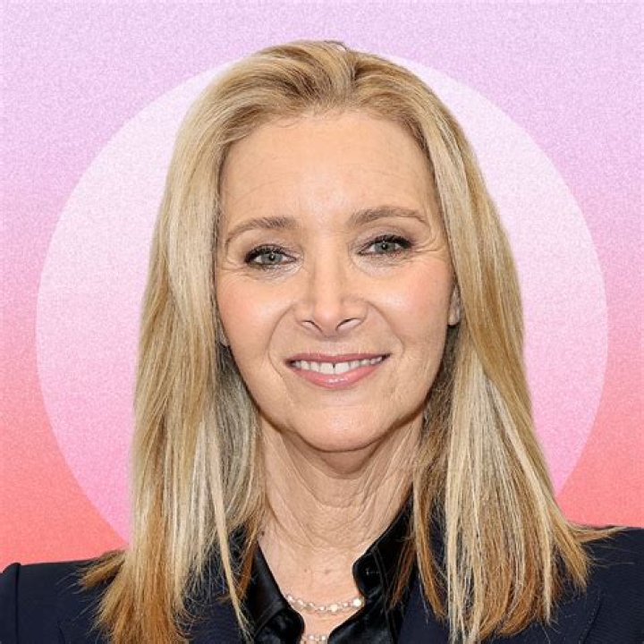 Lisa Kudrow Celebrity Profile Hollywood Life |