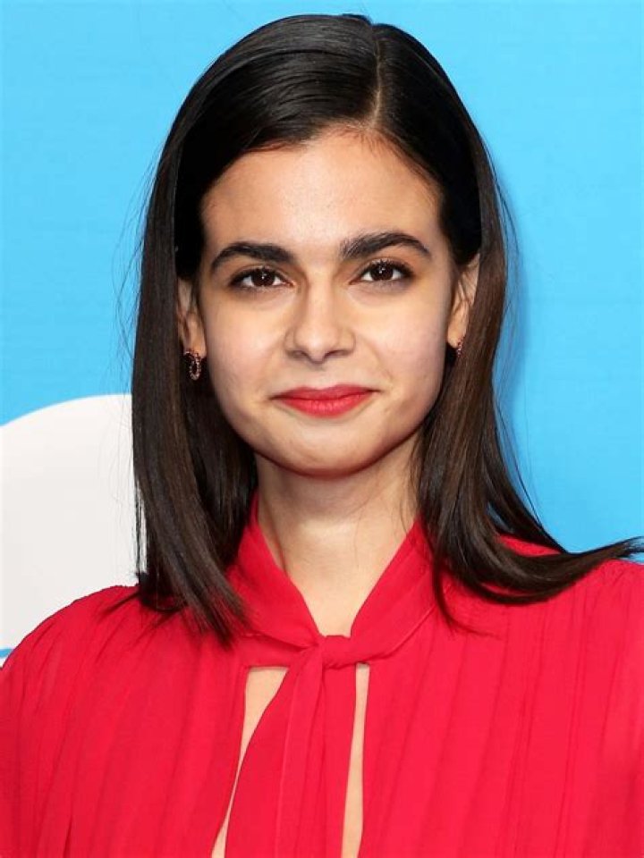 Discover The Enchanting Performances Of Loberti, The Renowned Actress