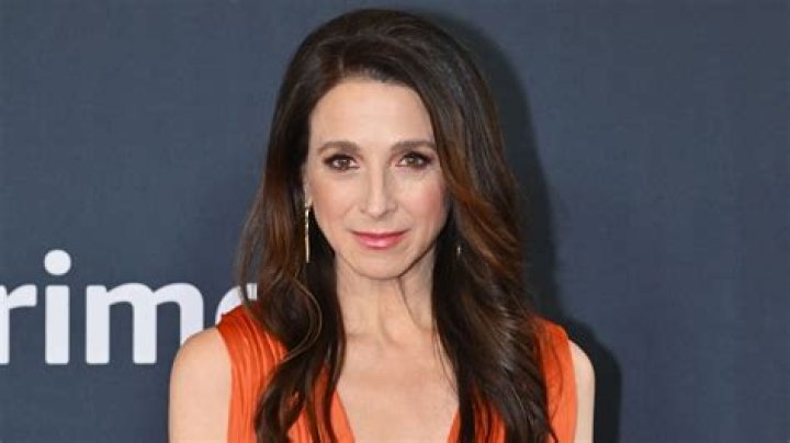 Unveiling The Secrets Of Marin Hinkle's Net Worth