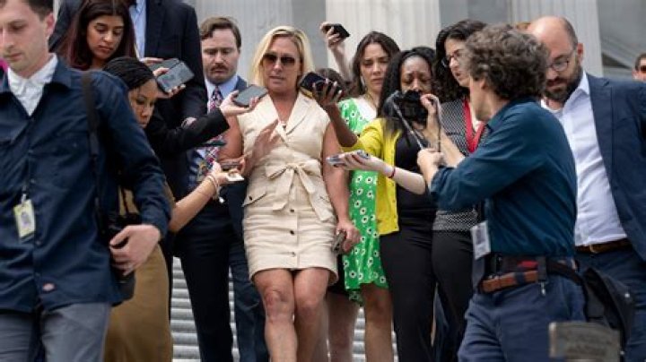 Marjorie Taylor Greene's Stature: Unveiled