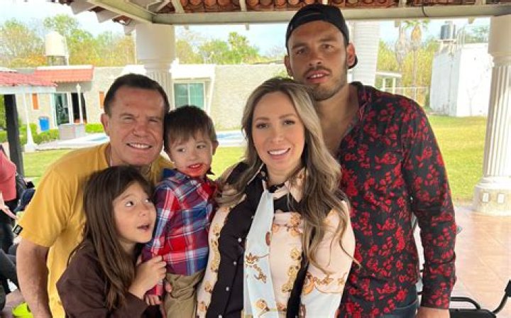 Mets Hire Eric Chavez As A Hitting Coach, Wife Alex Chavez and Net Worth