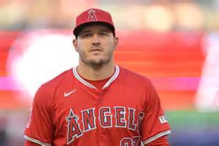 Mike Trout Height, Weight, Body Measurements, Shoe Size