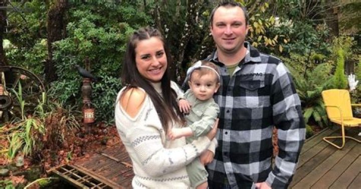 Mitch Blaschke Bio Reveals: Maintains A Low-Key Married Life With His Girlfriend Turned Wife