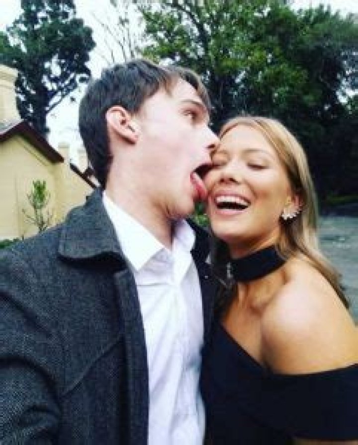 Who's Dating Mitchell Hope In 2023: A Comprehensive Guide