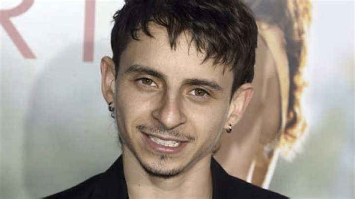 Moisés Arias Height, Weight, Body Measurements, Shoe Size